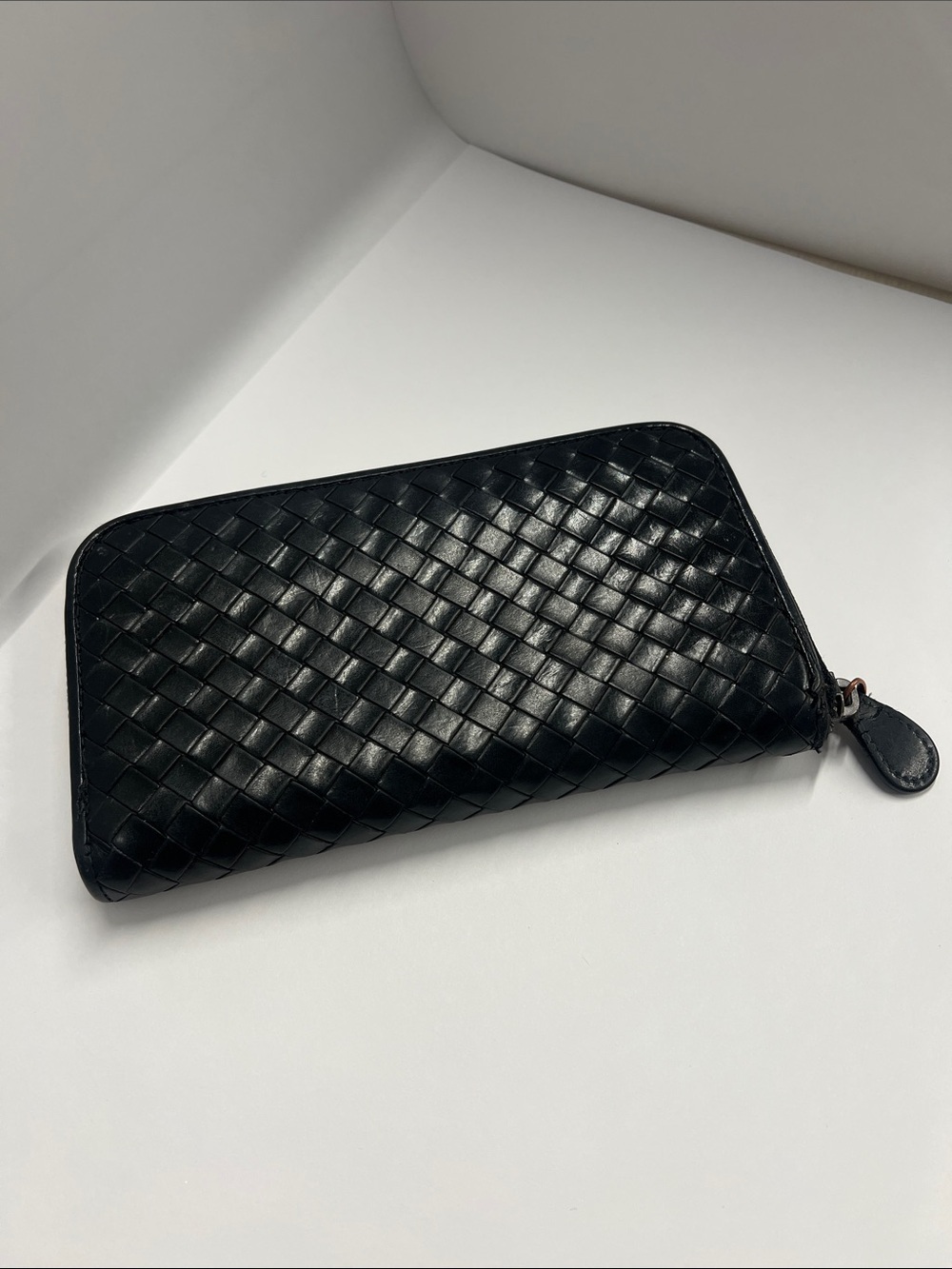 Bottega Veneta Intrecciato Leather Large Clutch Zip Around Wallet Black